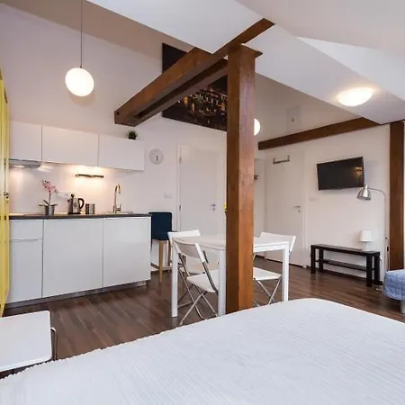 Aparthotel The Republic