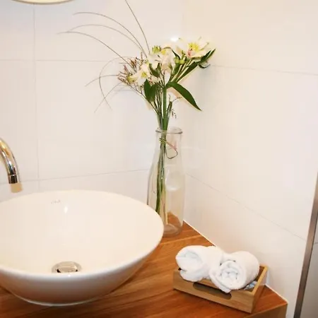 Aparthotel The Republic 3*